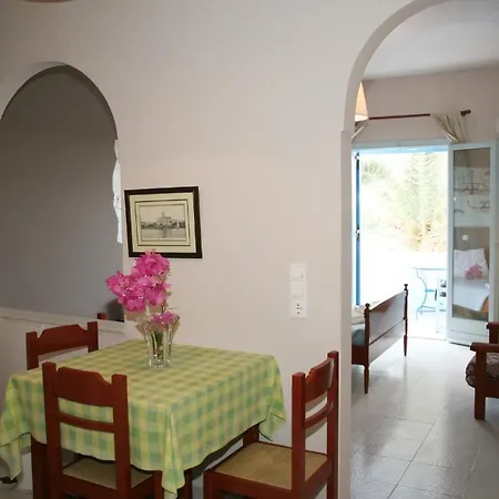 Apartment Family Vassalos